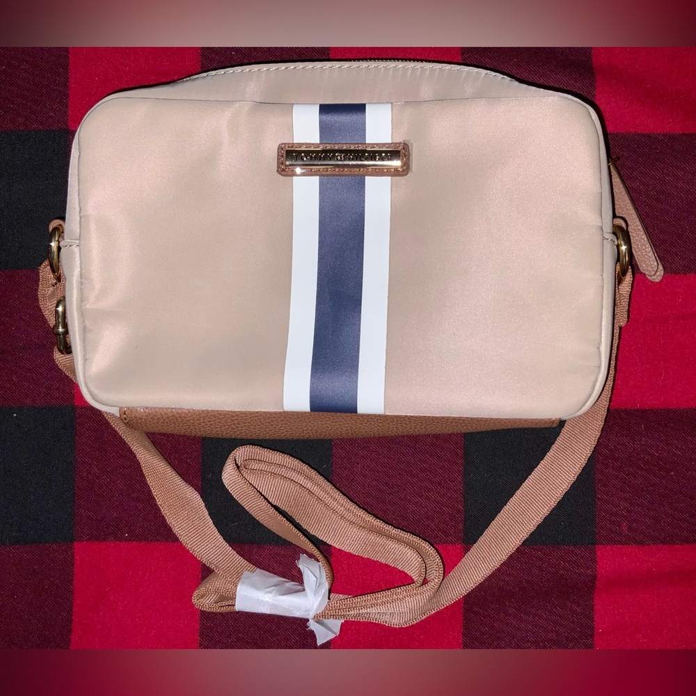 Tommy Hilfiger. Small Crossbody Bag. New.